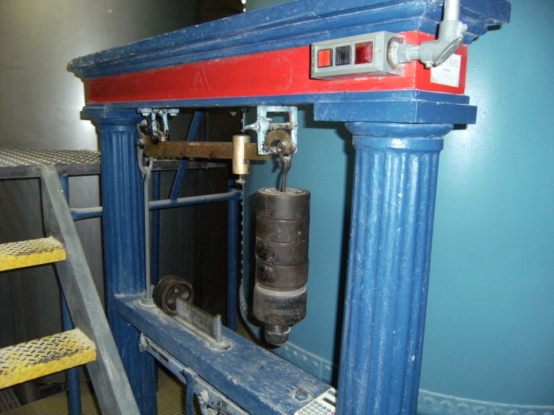 Point Brewery_s Fairbanks Morse scale with 5000 pounds of brewers malt on it_.jpg